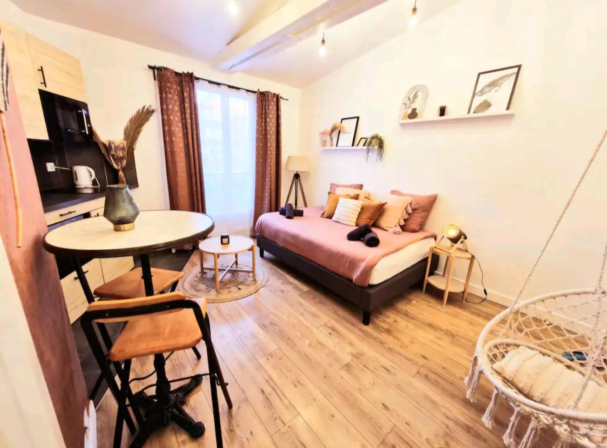 Maison Juliette كليشي المظهر الخارجي الصورة